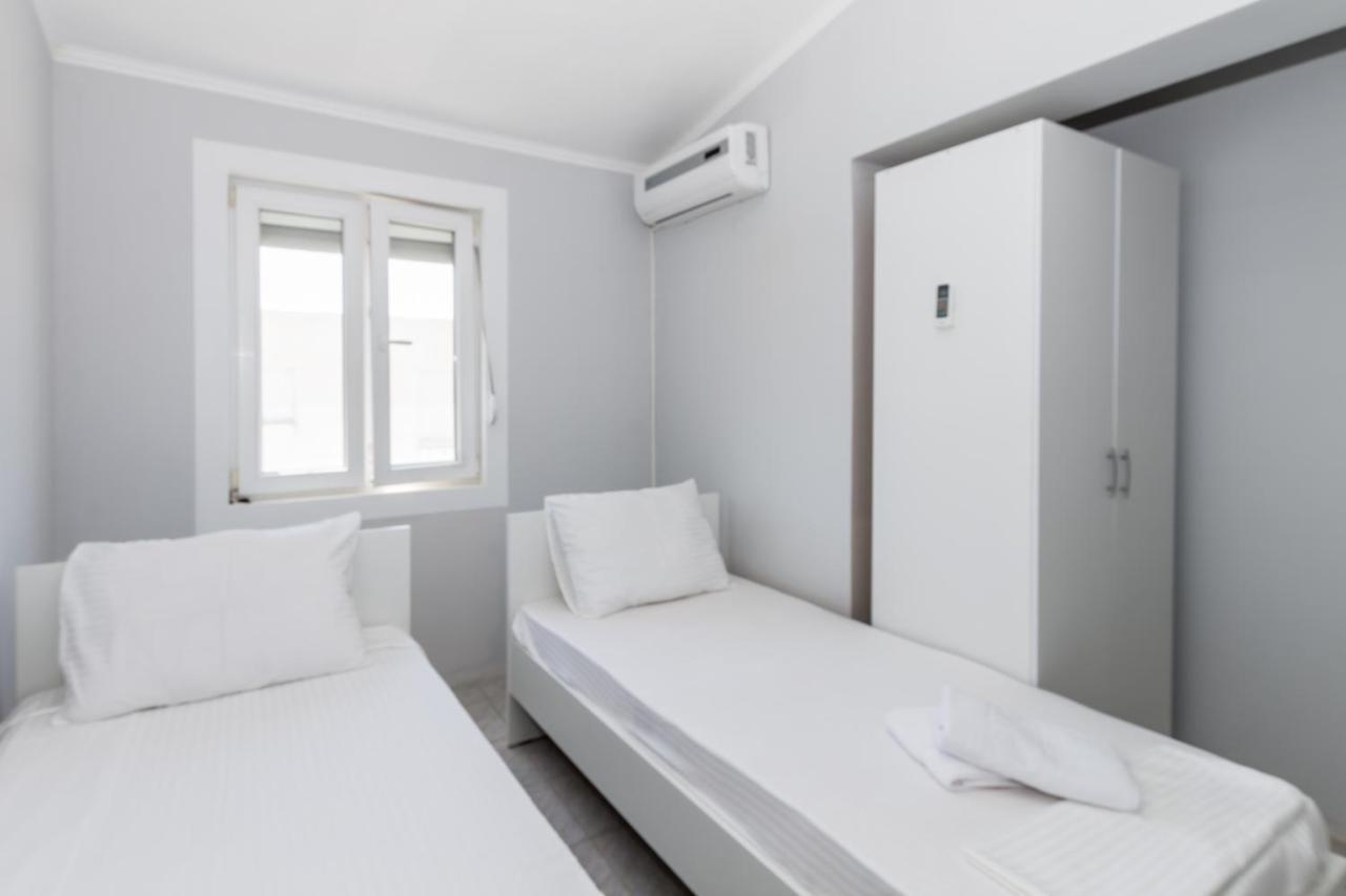 Apartments Dovana Kaštela Exteriör bild