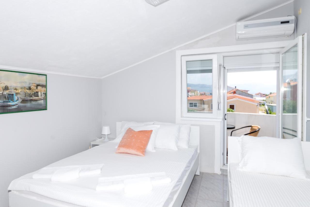 Apartments Dovana Kaštela Exteriör bild